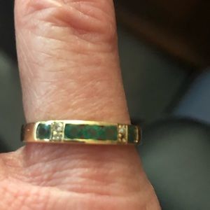 Emerald & diamond 14k gold ring